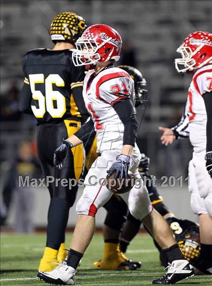 Thumbnail 3 in Crandall vs. Van (3A Region 2 Bi-District Playoffs) photogallery.
