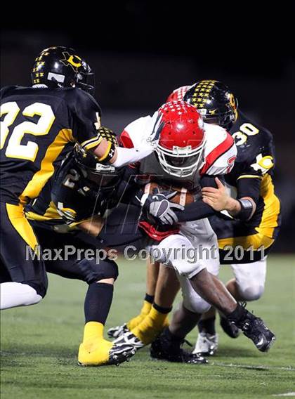 Thumbnail 2 in Crandall vs. Van (3A Region 2 Bi-District Playoffs) photogallery.