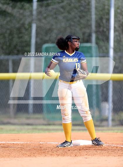 Thumbnail 2 in East Mecklenburg vs Charlotte Catholic (NCHSAA Round 1 Playoff) photogallery.