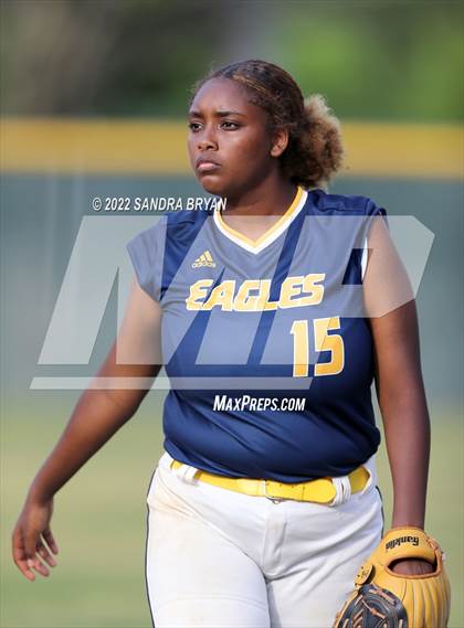 Thumbnail 1 in East Mecklenburg vs Charlotte Catholic (NCHSAA Round 1 Playoff) photogallery.