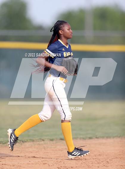 Thumbnail 3 in East Mecklenburg vs Charlotte Catholic (NCHSAA Round 1 Playoff) photogallery.