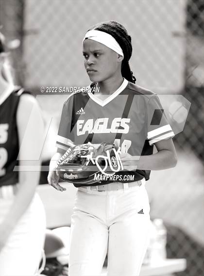 Thumbnail 3 in East Mecklenburg vs Charlotte Catholic (NCHSAA Round 1 Playoff) photogallery.