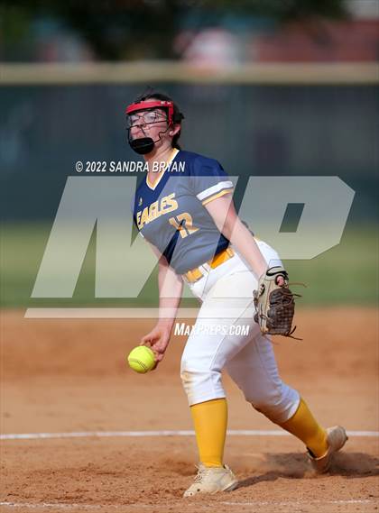 Thumbnail 3 in East Mecklenburg vs Charlotte Catholic (NCHSAA Round 1 Playoff) photogallery.
