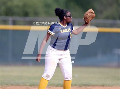 Thumbnail 2 in East Mecklenburg vs Charlotte Catholic (NCHSAA Round 1 Playoff) photogallery.