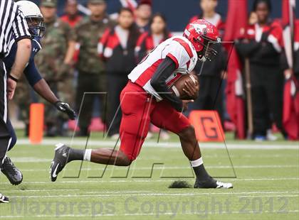 Thumbnail 3 in North Shore vs. Alief Elsik (UIL 5A Division 1 Regional Playoff) photogallery.