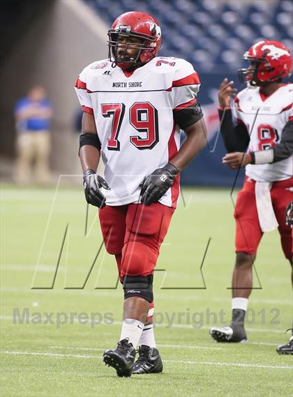 Thumbnail 2 in North Shore vs. Alief Elsik (UIL 5A Division 1 Regional Playoff) photogallery.