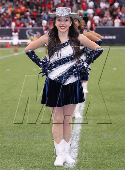 Thumbnail 1 in North Shore vs. Alief Elsik (UIL 5A Division 1 Regional Playoff) photogallery.