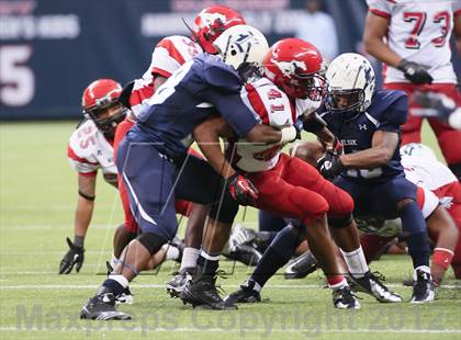 Thumbnail 3 in North Shore vs. Alief Elsik (UIL 5A Division 1 Regional Playoff) photogallery.