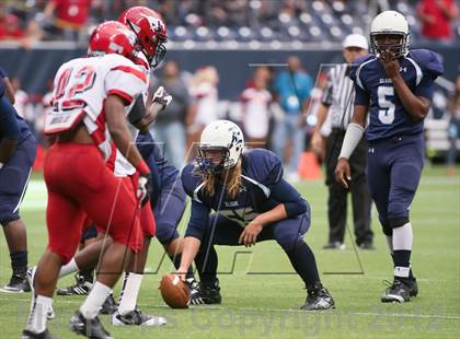 Thumbnail 3 in North Shore vs. Alief Elsik (UIL 5A Division 1 Regional Playoff) photogallery.