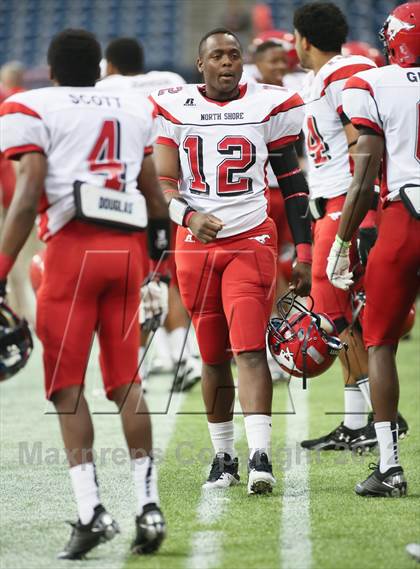 Thumbnail 1 in North Shore vs. Alief Elsik (UIL 5A Division 1 Regional Playoff) photogallery.