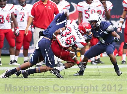 Thumbnail 3 in North Shore vs. Alief Elsik (UIL 5A Division 1 Regional Playoff) photogallery.