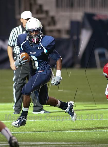 Thumbnail 1 in North Shore vs. Alief Elsik (UIL 5A Division 1 Regional Playoff) photogallery.
