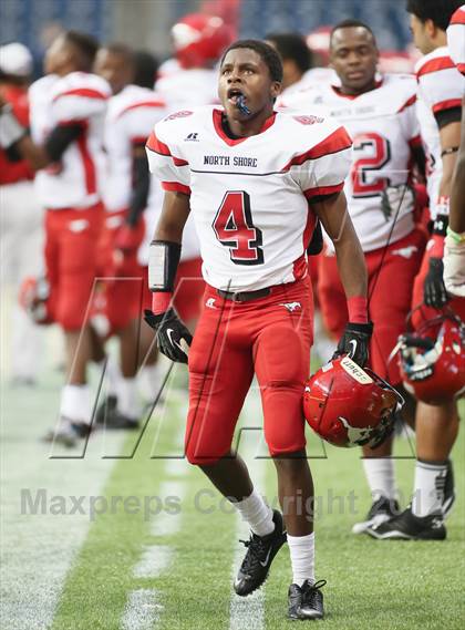 Thumbnail 2 in North Shore vs. Alief Elsik (UIL 5A Division 1 Regional Playoff) photogallery.