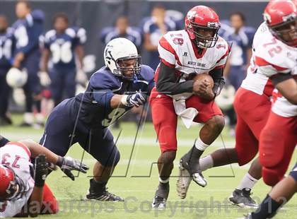 Thumbnail 2 in North Shore vs. Alief Elsik (UIL 5A Division 1 Regional Playoff) photogallery.