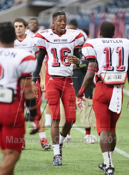 Thumbnail 3 in North Shore vs. Alief Elsik (UIL 5A Division 1 Regional Playoff) photogallery.