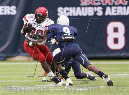 Thumbnail 2 in North Shore vs. Alief Elsik (UIL 5A Division 1 Regional Playoff) photogallery.