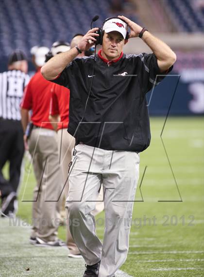 Thumbnail 3 in North Shore vs. Alief Elsik (UIL 5A Division 1 Regional Playoff) photogallery.