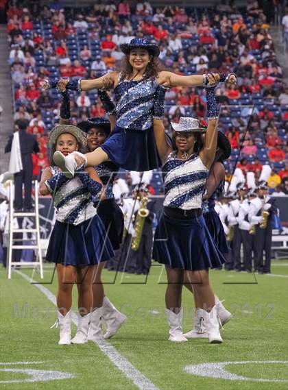 Thumbnail 1 in North Shore vs. Alief Elsik (UIL 5A Division 1 Regional Playoff) photogallery.