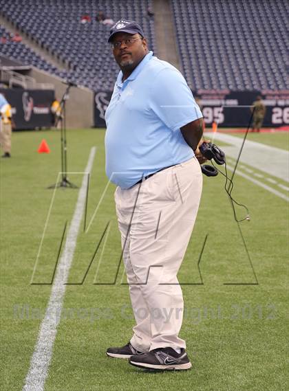 Thumbnail 3 in North Shore vs. Alief Elsik (UIL 5A Division 1 Regional Playoff) photogallery.