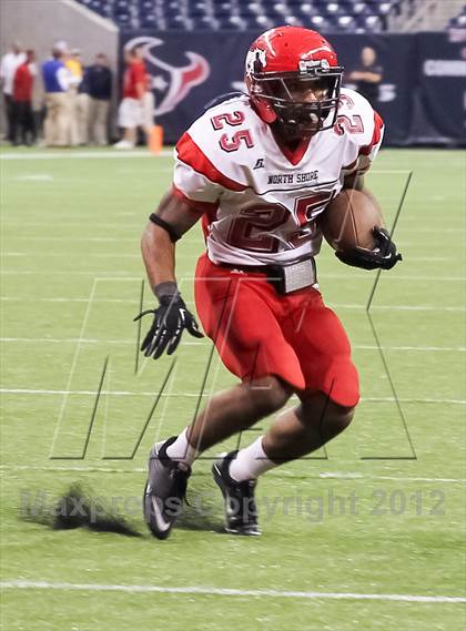 Thumbnail 3 in North Shore vs. Alief Elsik (UIL 5A Division 1 Regional Playoff) photogallery.