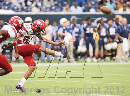 Thumbnail 3 in North Shore vs. Alief Elsik (UIL 5A Division 1 Regional Playoff) photogallery.