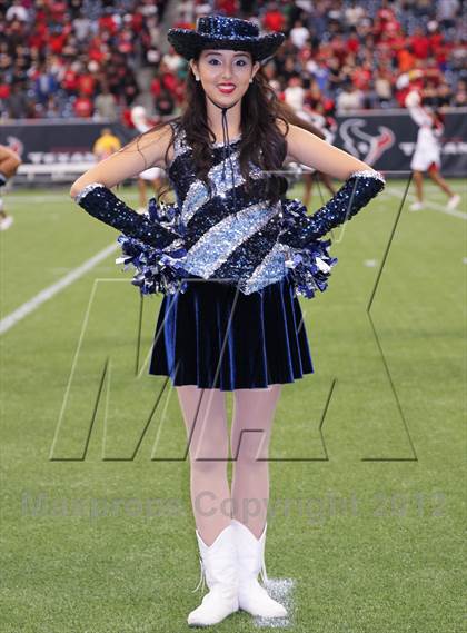 Thumbnail 2 in North Shore vs. Alief Elsik (UIL 5A Division 1 Regional Playoff) photogallery.