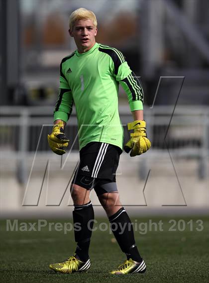Thumbnail 3 in Air Academy vs. Cheyenne Mountain (CHSAA 4A Final) photogallery.