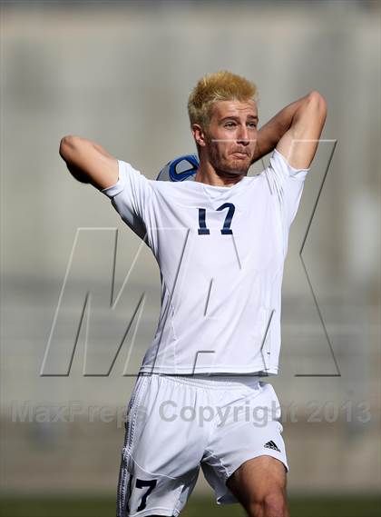 Thumbnail 3 in Air Academy vs. Cheyenne Mountain (CHSAA 4A Final) photogallery.