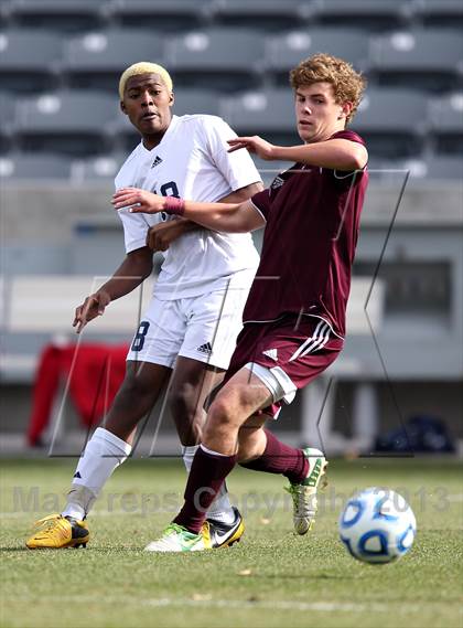 Thumbnail 1 in Air Academy vs. Cheyenne Mountain (CHSAA 4A Final) photogallery.