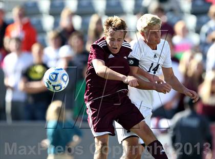 Thumbnail 3 in Air Academy vs. Cheyenne Mountain (CHSAA 4A Final) photogallery.