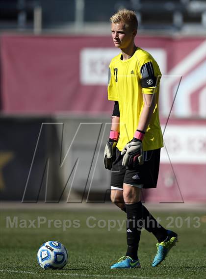 Thumbnail 3 in Air Academy vs. Cheyenne Mountain (CHSAA 4A Final) photogallery.