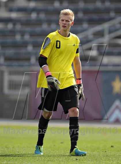 Thumbnail 2 in Air Academy vs. Cheyenne Mountain (CHSAA 4A Final) photogallery.