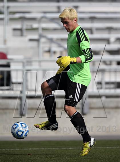 Thumbnail 1 in Air Academy vs. Cheyenne Mountain (CHSAA 4A Final) photogallery.