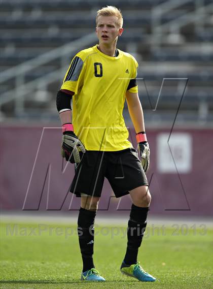 Thumbnail 3 in Air Academy vs. Cheyenne Mountain (CHSAA 4A Final) photogallery.