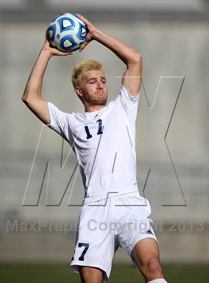 Thumbnail 2 in Air Academy vs. Cheyenne Mountain (CHSAA 4A Final) photogallery.