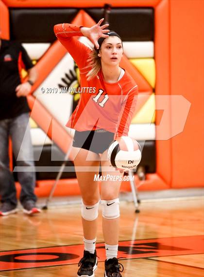 Thumbnail 3 in Desert Ridge @ Corona del Sol photogallery.