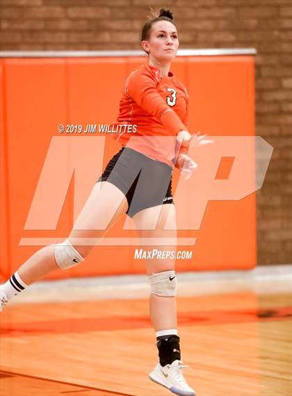 Thumbnail 1 in Desert Ridge @ Corona del Sol photogallery.