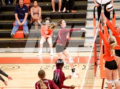Thumbnail 1 in Desert Ridge @ Corona del Sol photogallery.