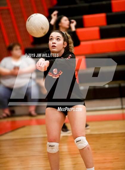 Thumbnail 1 in Desert Ridge @ Corona del Sol photogallery.