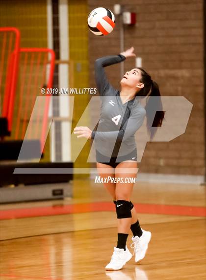 Thumbnail 1 in Desert Ridge @ Corona del Sol photogallery.