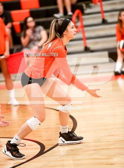 Thumbnail 1 in Desert Ridge @ Corona del Sol photogallery.