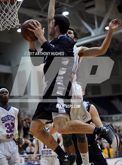 Thumbnail 3 in Hewlett vs Rockville Centre South Side (Section 8 Class A Semifinal Playoff) photogallery.