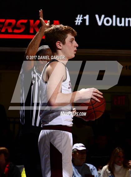 Thumbnail 3 in Yorktown vs Scarsdale (Section 1 Class AA Semifinal) photogallery.