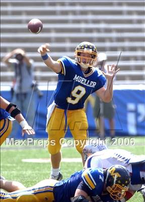 Thumbnail 1 in Byrnes (SC) vs. Archbishop Moeller (Ohio vs USA Challenge) photogallery.