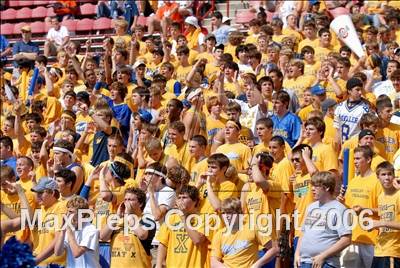 Thumbnail 3 in Byrnes (SC) vs. Archbishop Moeller (Ohio vs USA Challenge) photogallery.