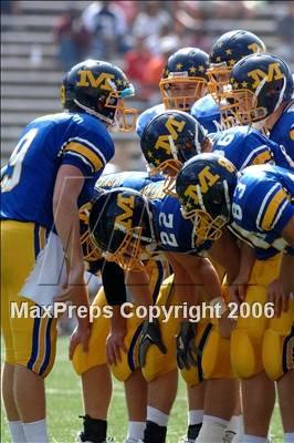 Thumbnail 2 in Byrnes (SC) vs. Archbishop Moeller (Ohio vs USA Challenge) photogallery.
