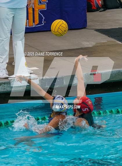 Thumbnail 3 in Cathedral Catholic vs Birmingham (CIF Div 3 Regional Final) photogallery.
