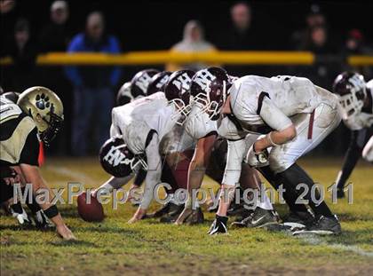 Thumbnail 2 in North Haven @ Hand (CIAC Class L Quarterfinal) photogallery.