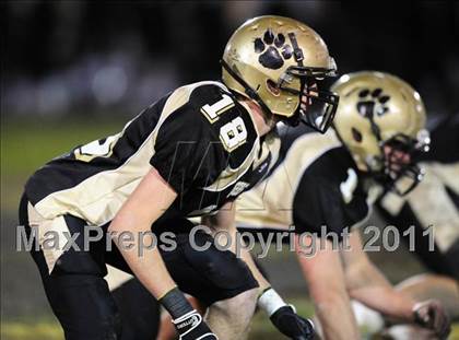 Thumbnail 3 in North Haven @ Hand (CIAC Class L Quarterfinal) photogallery.