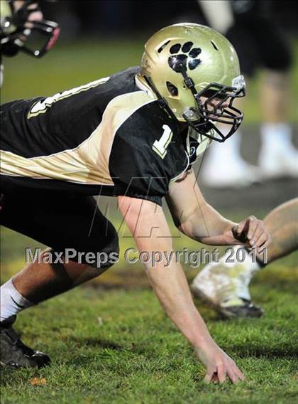 Thumbnail 3 in North Haven @ Hand (CIAC Class L Quarterfinal) photogallery.